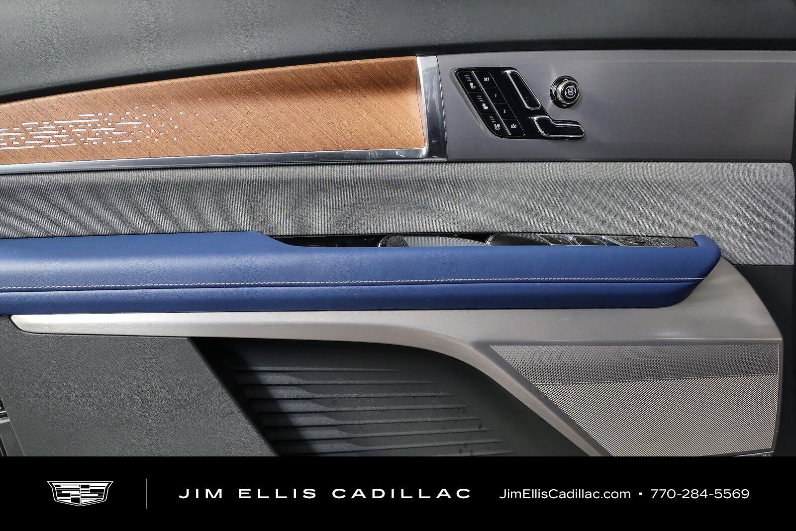 2026 Cadillac VISTIQ Premium Luxury - Photo 6