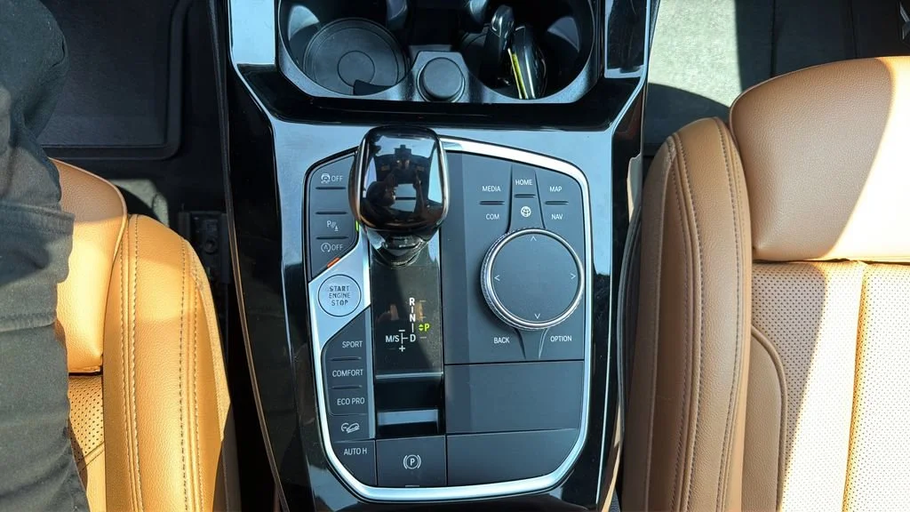 Used 2023 Gray BMW xDrive30i image 23
