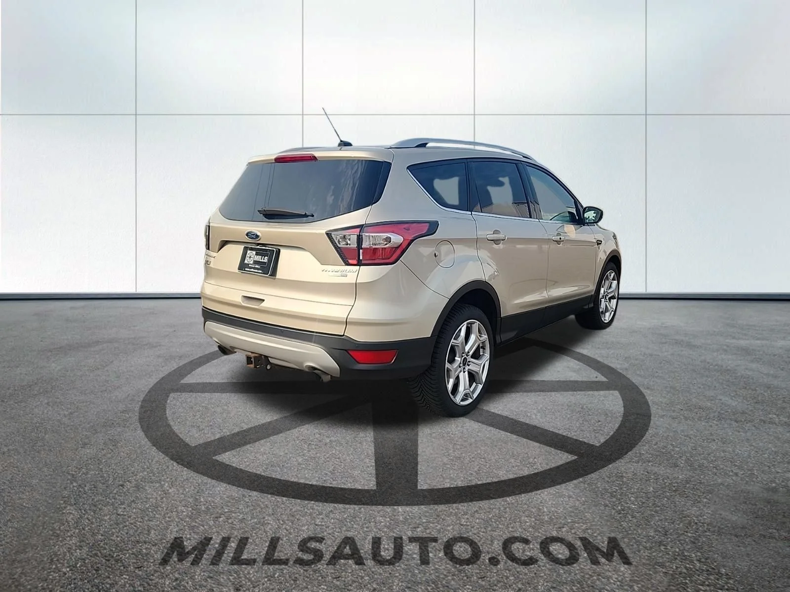 Used 2017 White Gold Metallic Ford Titanium image 3