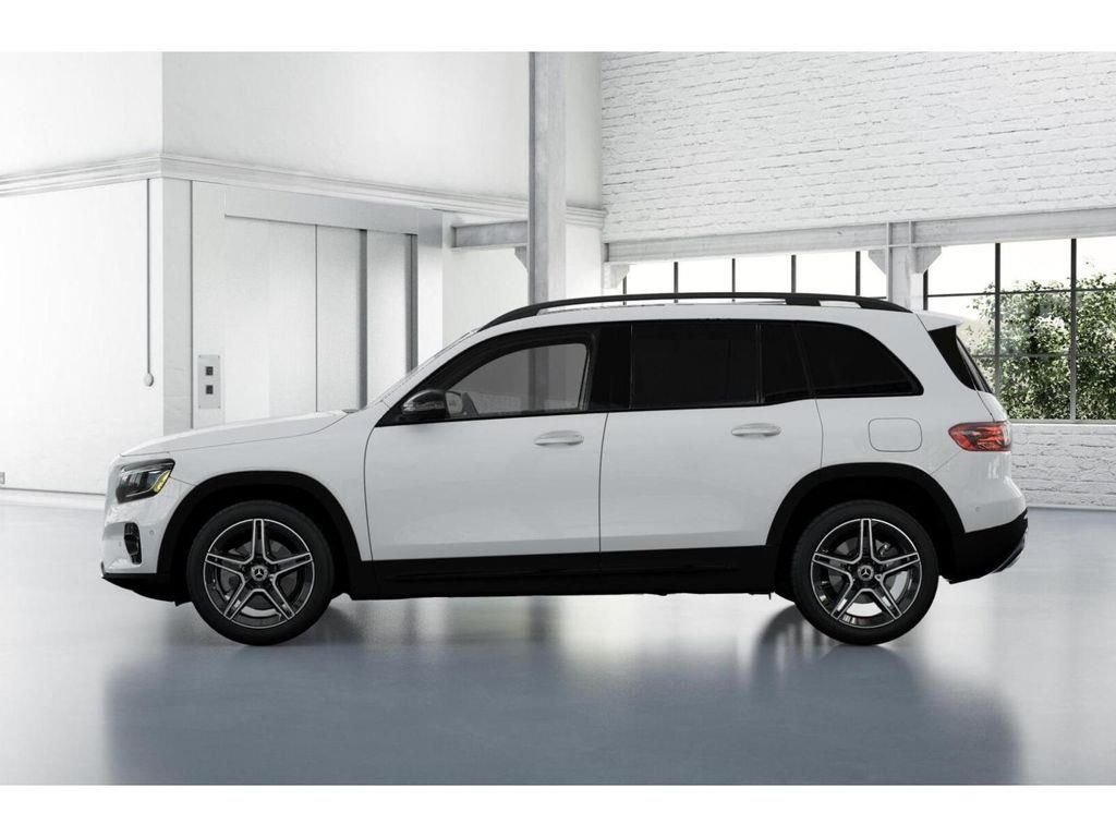 New 2026 Polar White Mercedes-Benz GLB 250 image 34