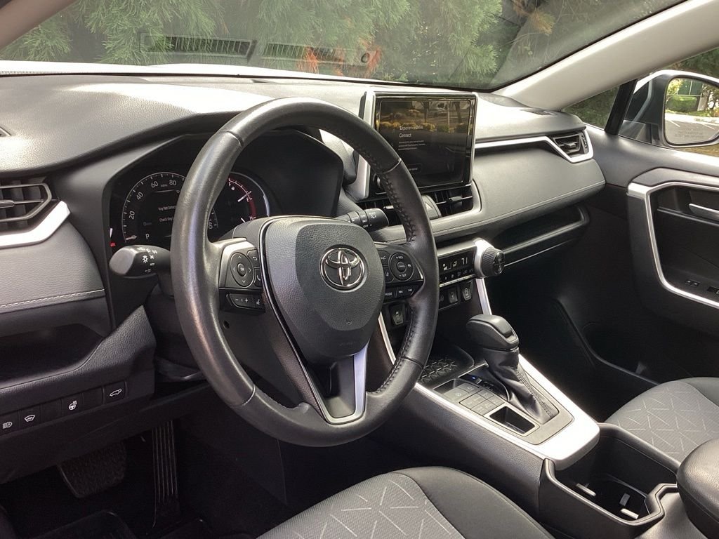 Used 2024 White Toyota XLE image 11
