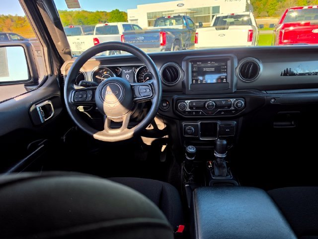 Used 2022 Gray Jeep Sport image 13