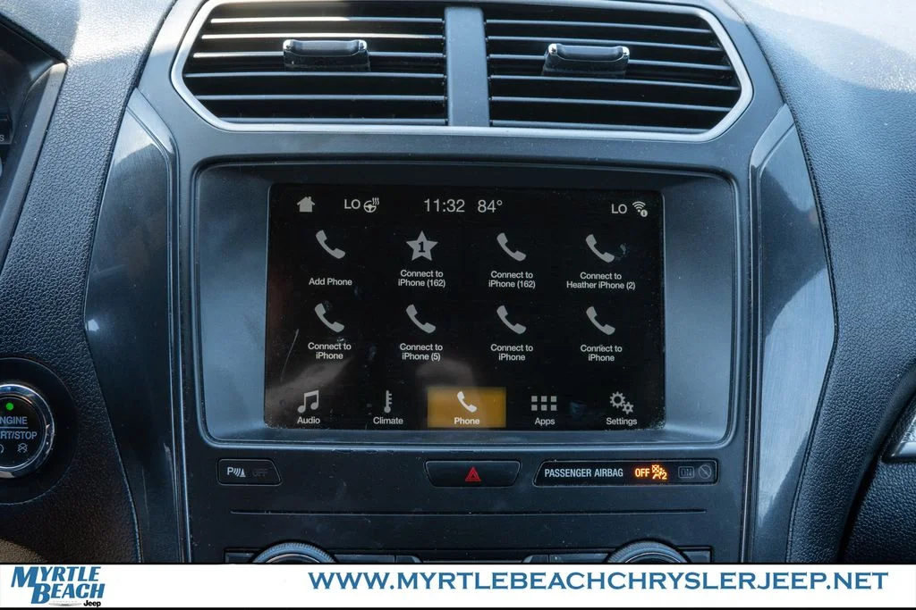 Used 2018 Oxford White Ford XLT image 21