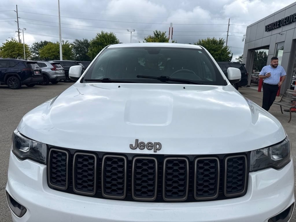 Used 2016 Bright White Clearcoat Jeep Limited image 12
