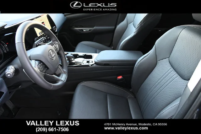 2026 Lexus NX 350 - Photo 14