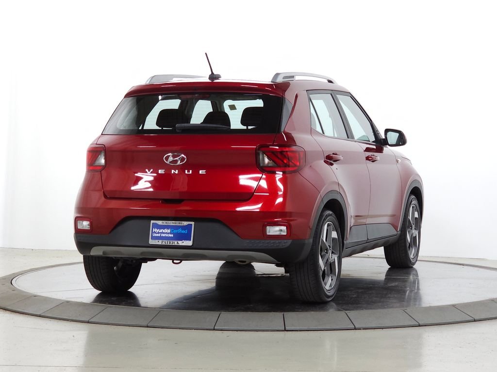 2025 Hyundai Venue SEL - Photo 10