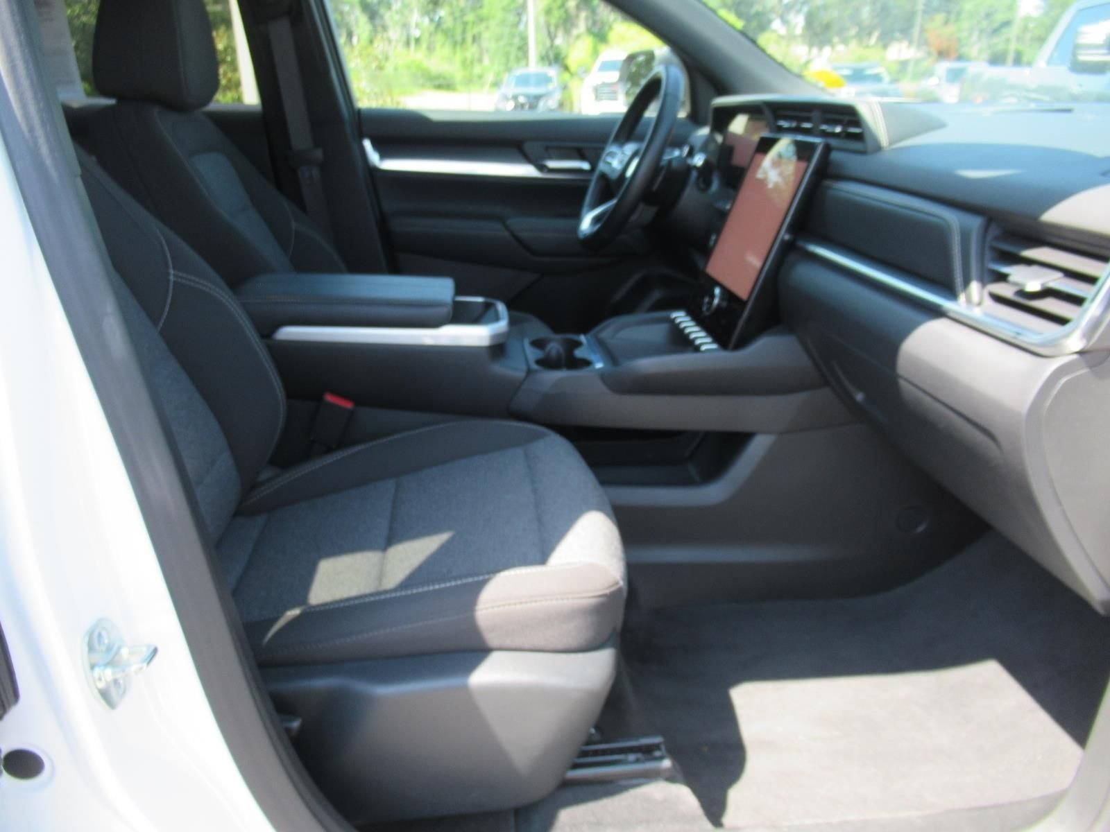 Used 2026 White GMC Elevation image 10