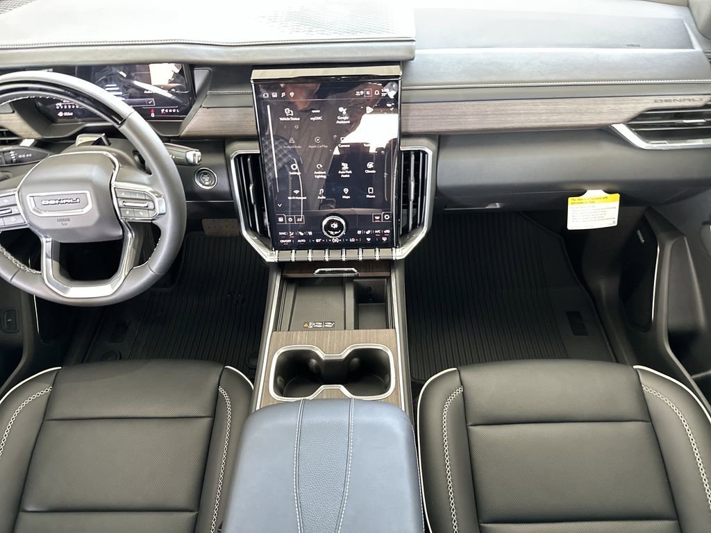 2026 GMC Acadia Denali - Photo 18