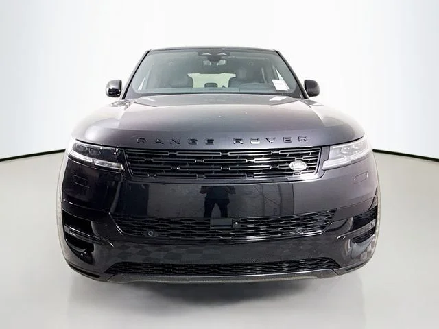 Used 2025 Santorini Black Metallic Land Rover SE image 2