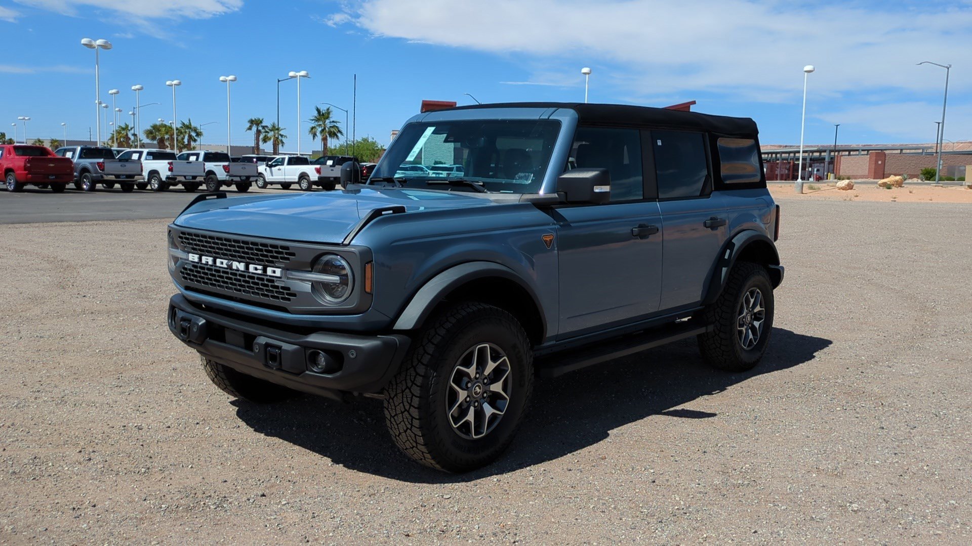 Used 2023 Azure Gray Metallic Tri-Coat Ford Badlands image 7