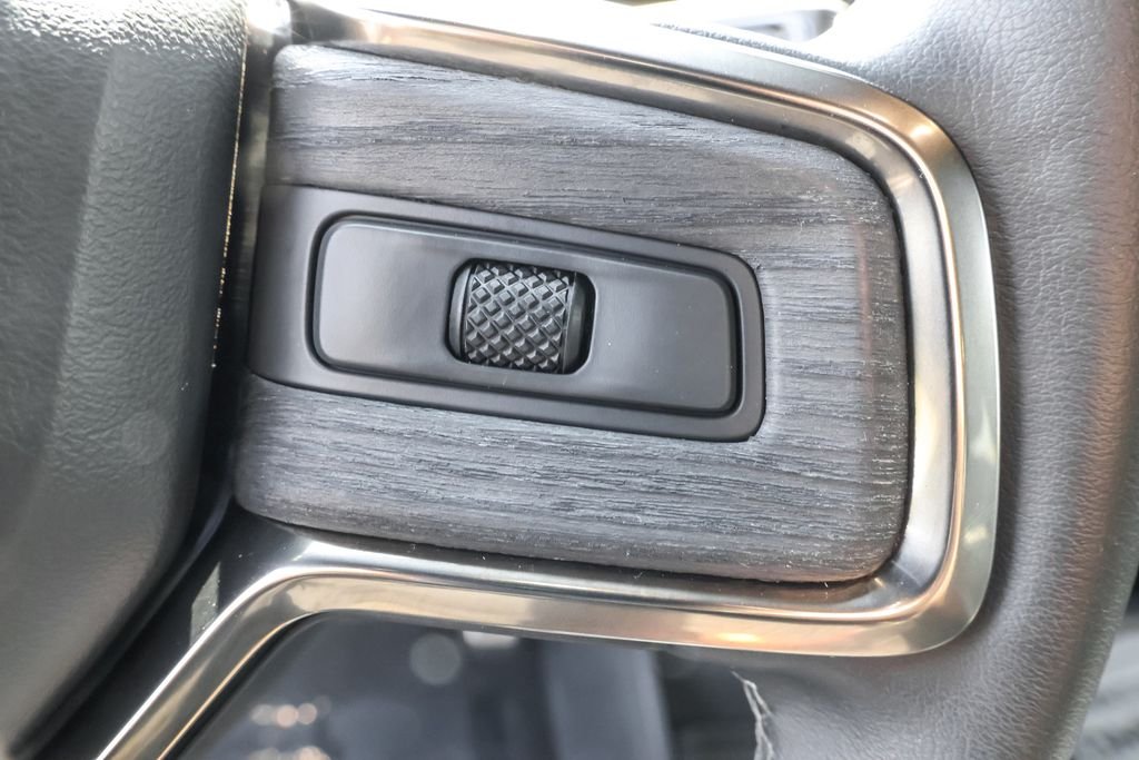 Used 2024  Rivian Adventure Dual Motor Max Pack image 23