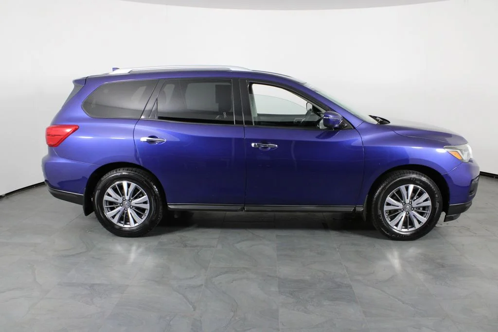 2020 Nissan Pathfinder S - Photo 12