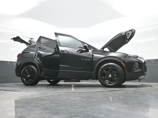 Used 2020 Black Chevrolet LT image 31