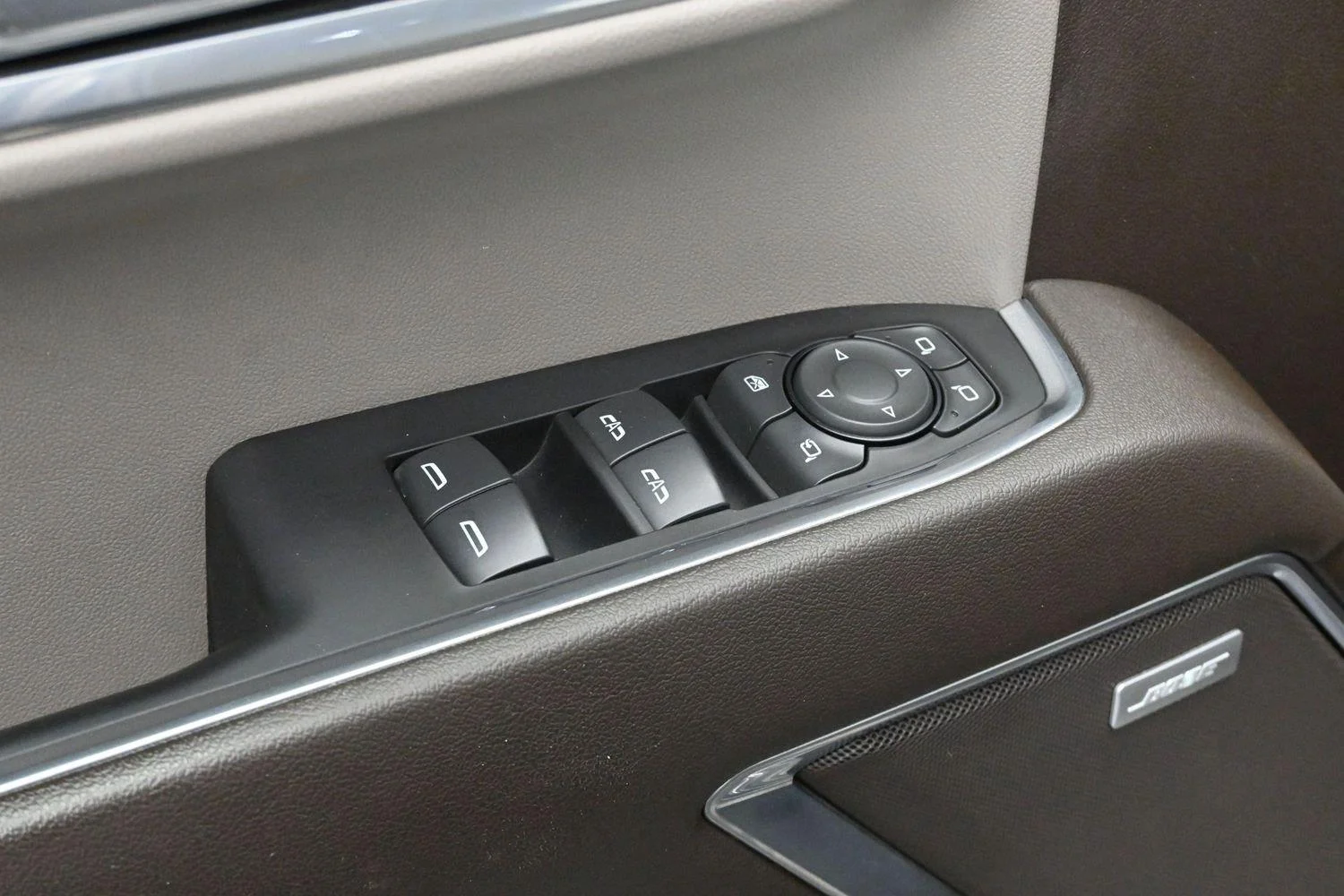 Used 2022 Dark Ash Metallic Chevrolet LTZ image 11