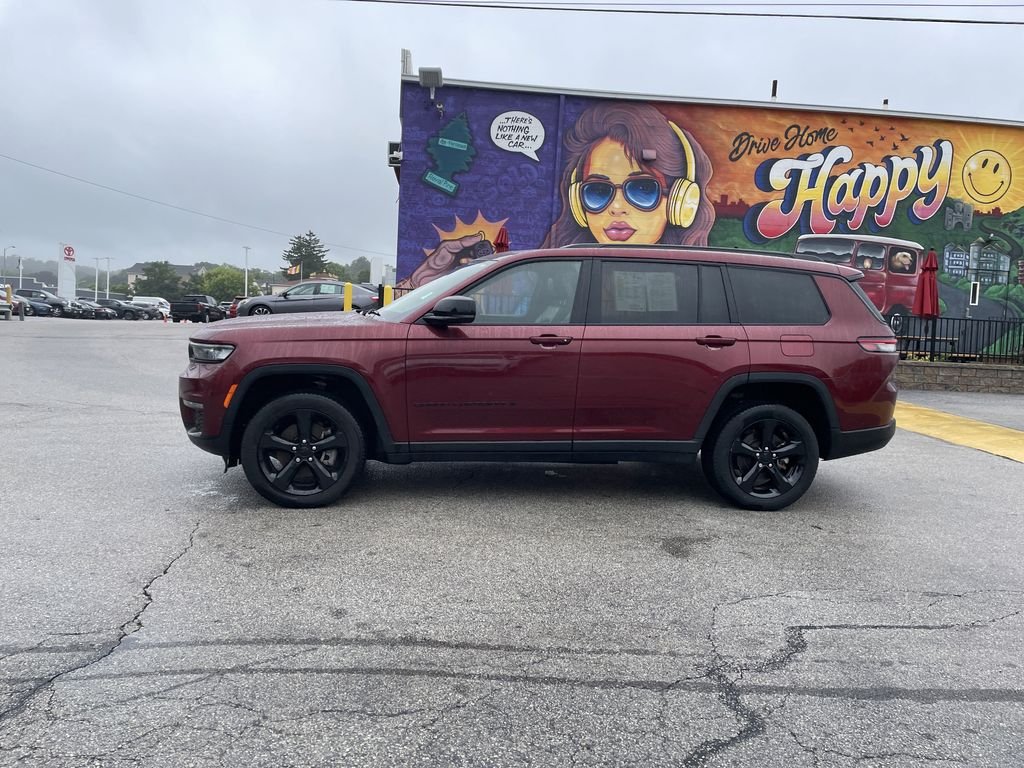 Used 2024 Red Jeep Limited image 2