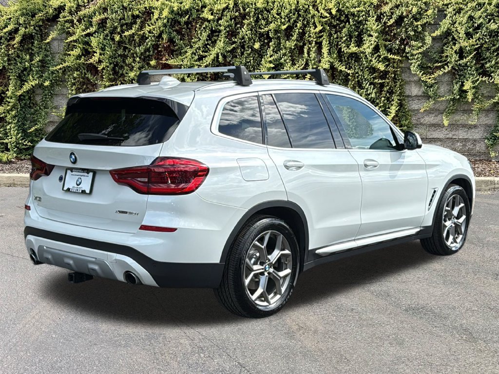 Used 2021 Mineral White Metallic BMW xDrive30i image 4