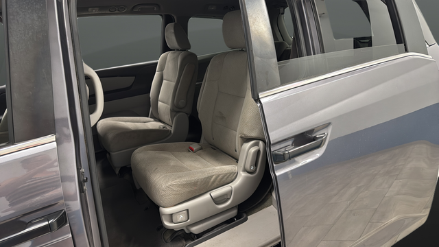Used 2015 Gray Honda LX image 21