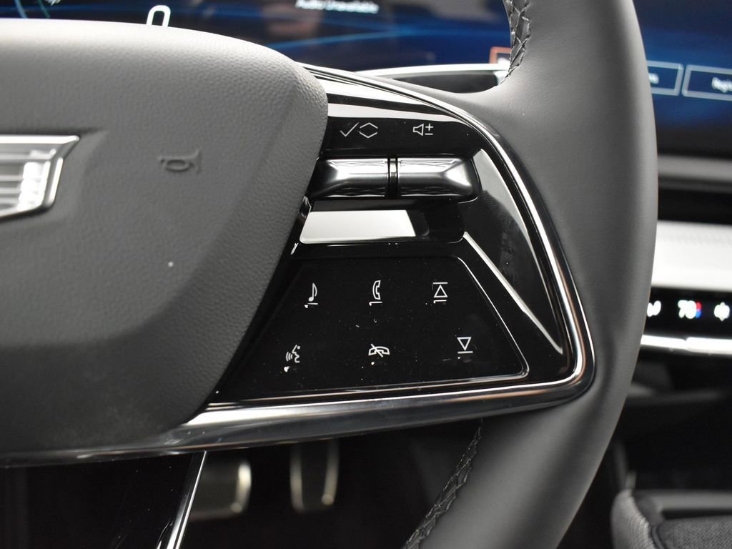 2026 CADILLAC OPTIQ - Image 17