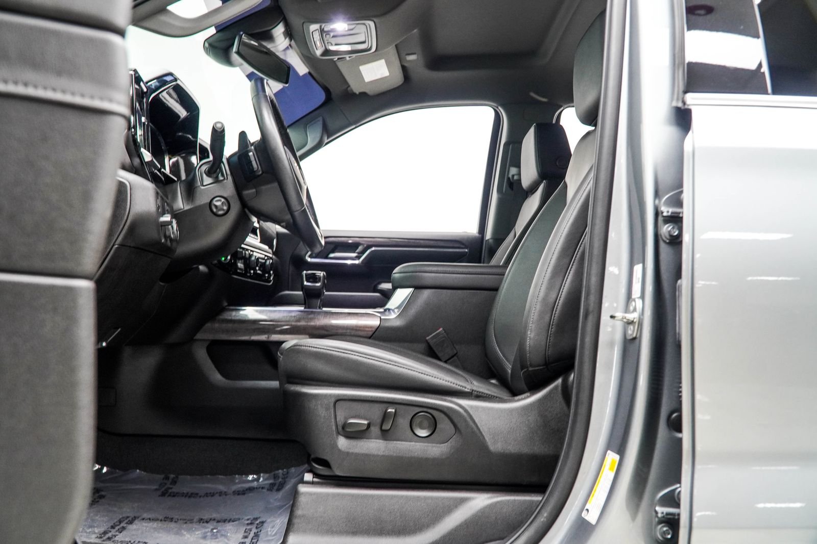 Used 2024 Gray Chevrolet LTZ image 43