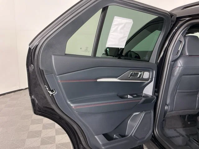 New 2026 Agate Black Metallic Ford ST image 29