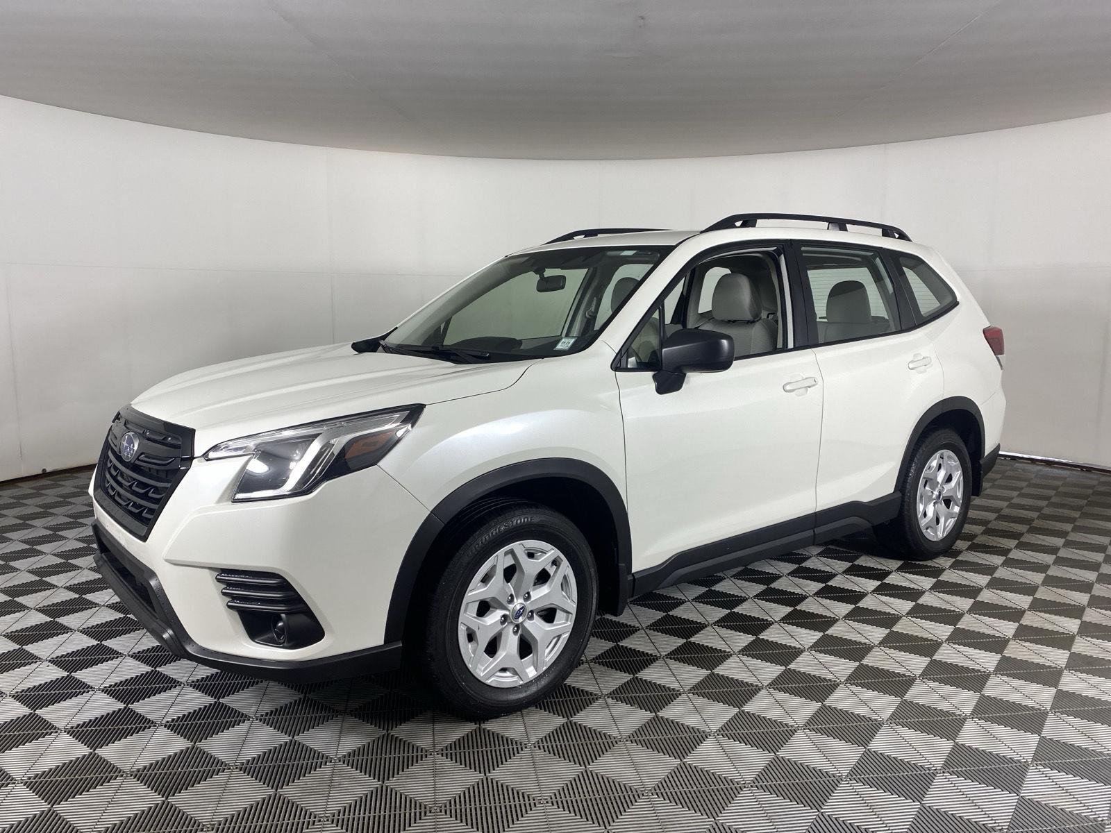 Used 2023 Crystal White Pearl Subaru  image 3