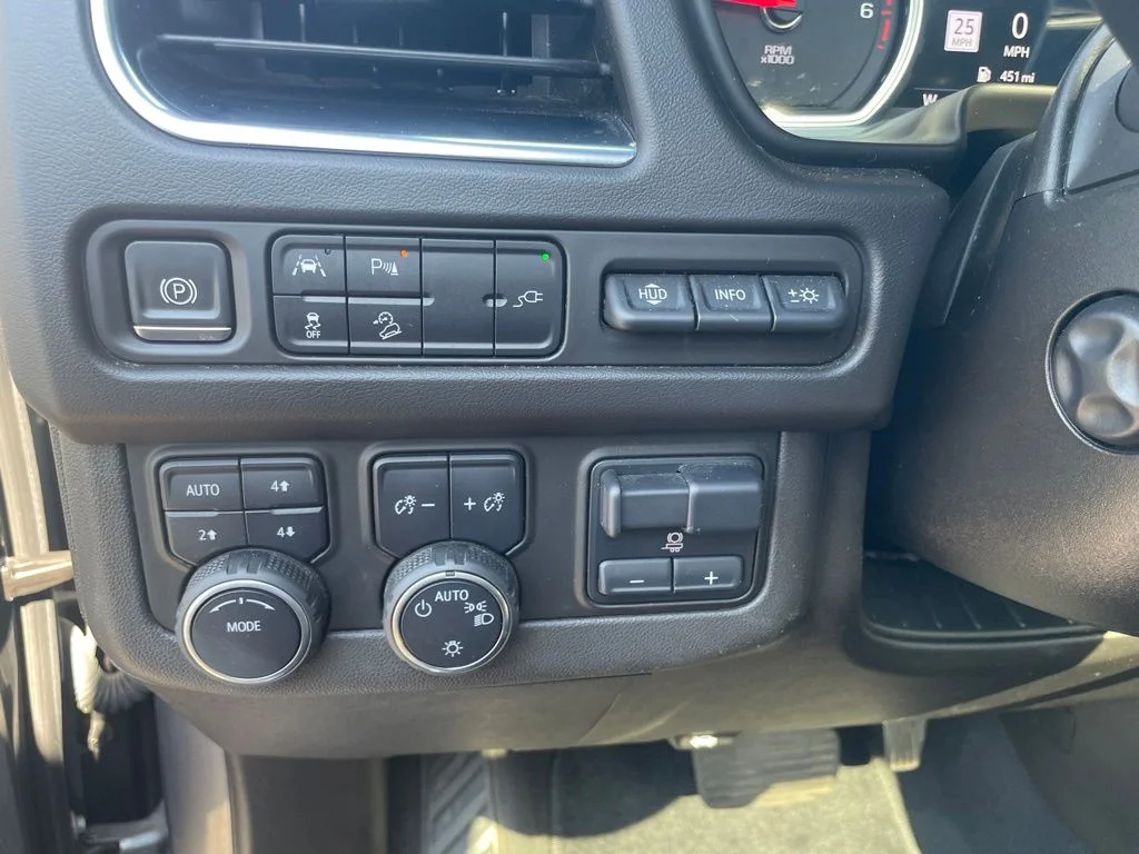 Used 2021 Gray Chevrolet Premier image 25