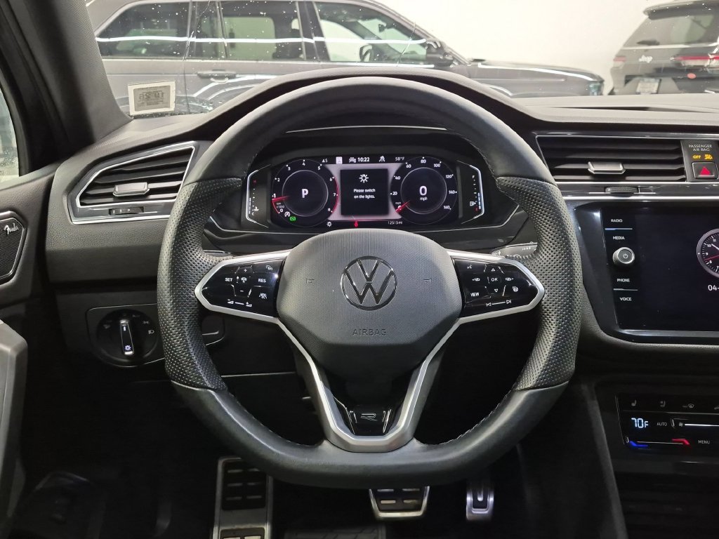 Used 2024 Black Volkswagen 2.0T SEL R-Line image 15