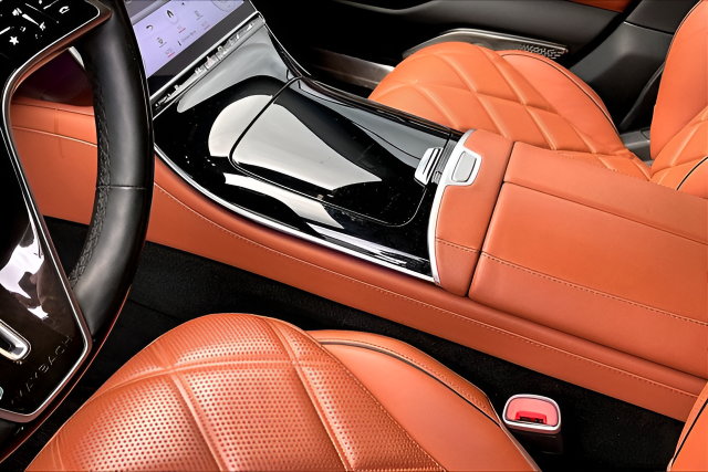 Used 2024 Brown Mercedes-Benz Maybach S 580 image 12