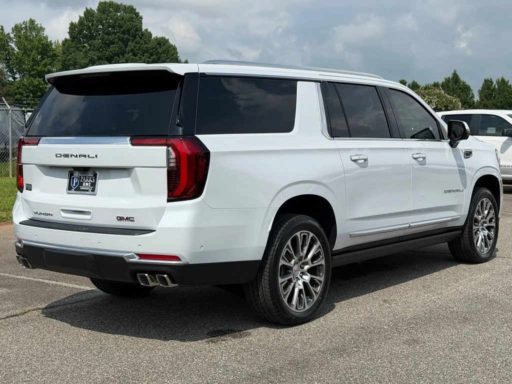 2026 GMC Yukon XL Denali - Photo 31