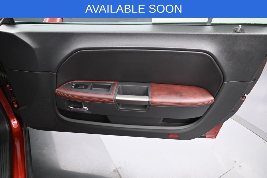 Used 2014 Red Dodge SXT image 30