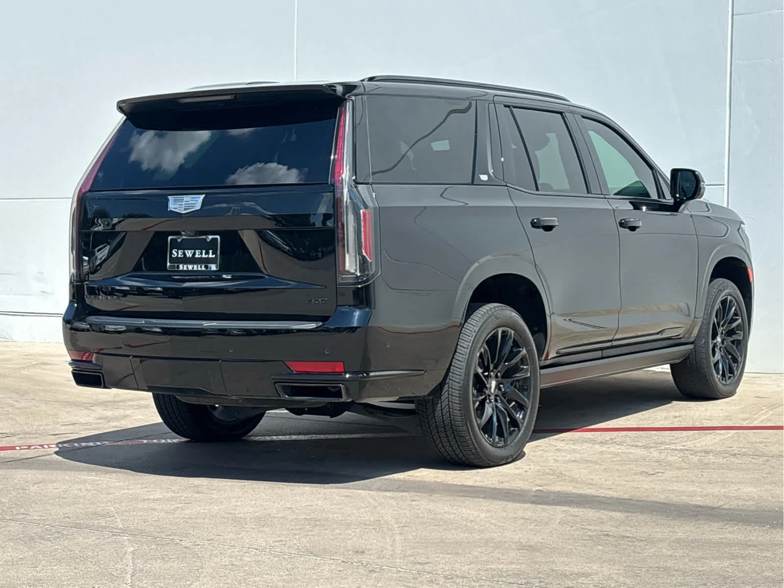 Used 2023 BLACK RAVEN Cadillac 4WD Sport Platinum image 4