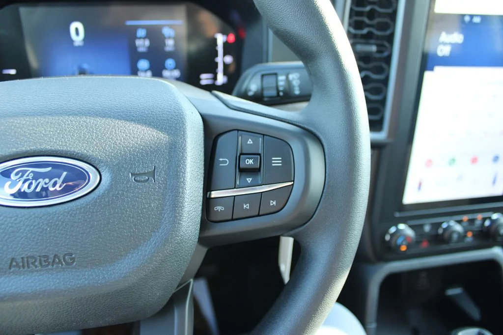 New 2026 Oxford White Ford XL image 36