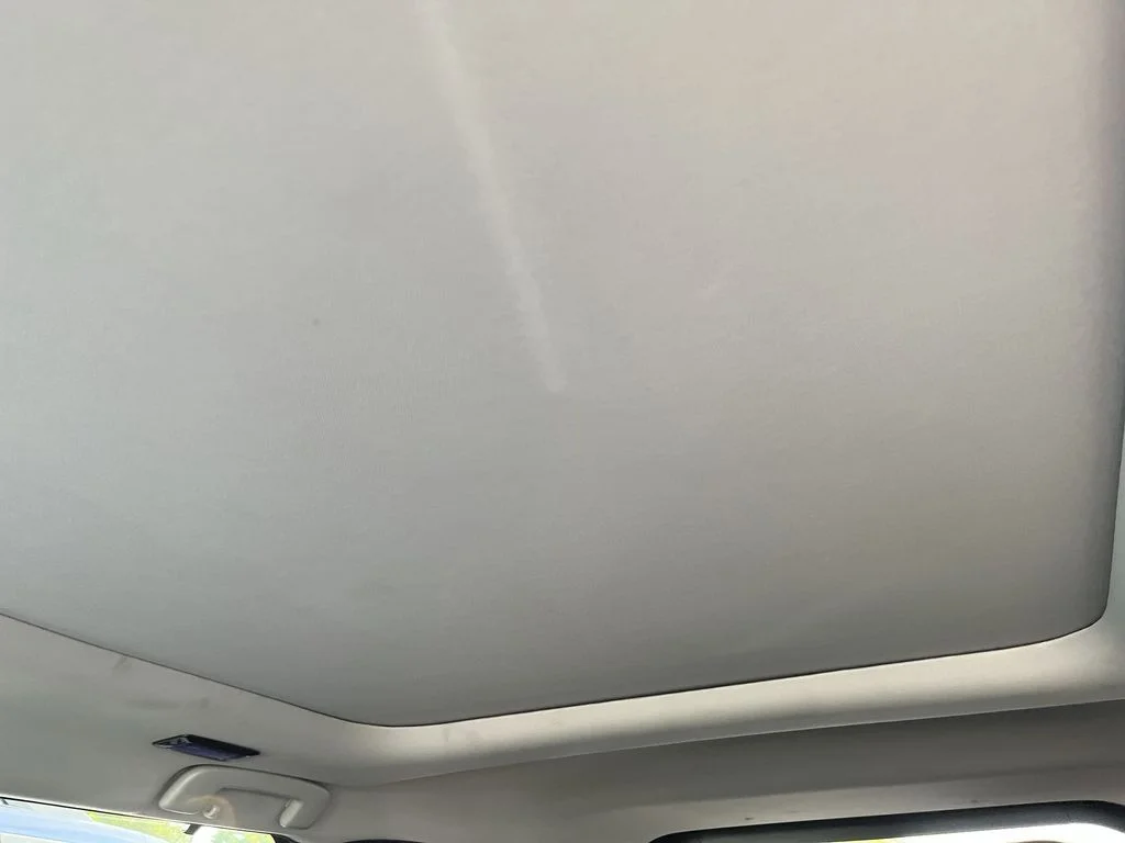 Used 2025 Silver Mitsubishi SEL image 22