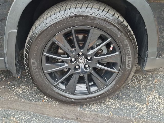 Used 2019 Black Toyota SE image 9