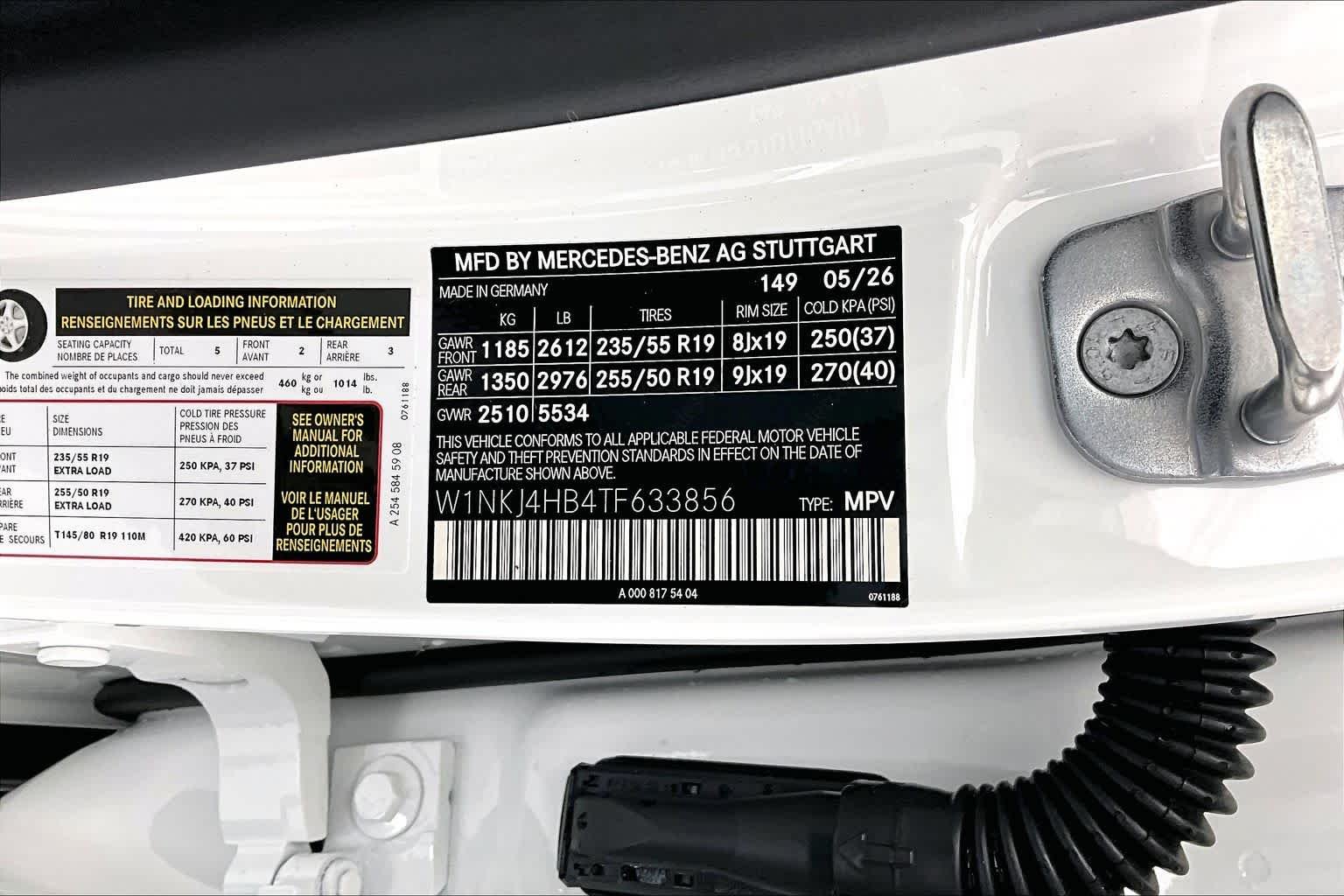 New 2026 Polar White Mercedes-Benz GLC 300 image 23
