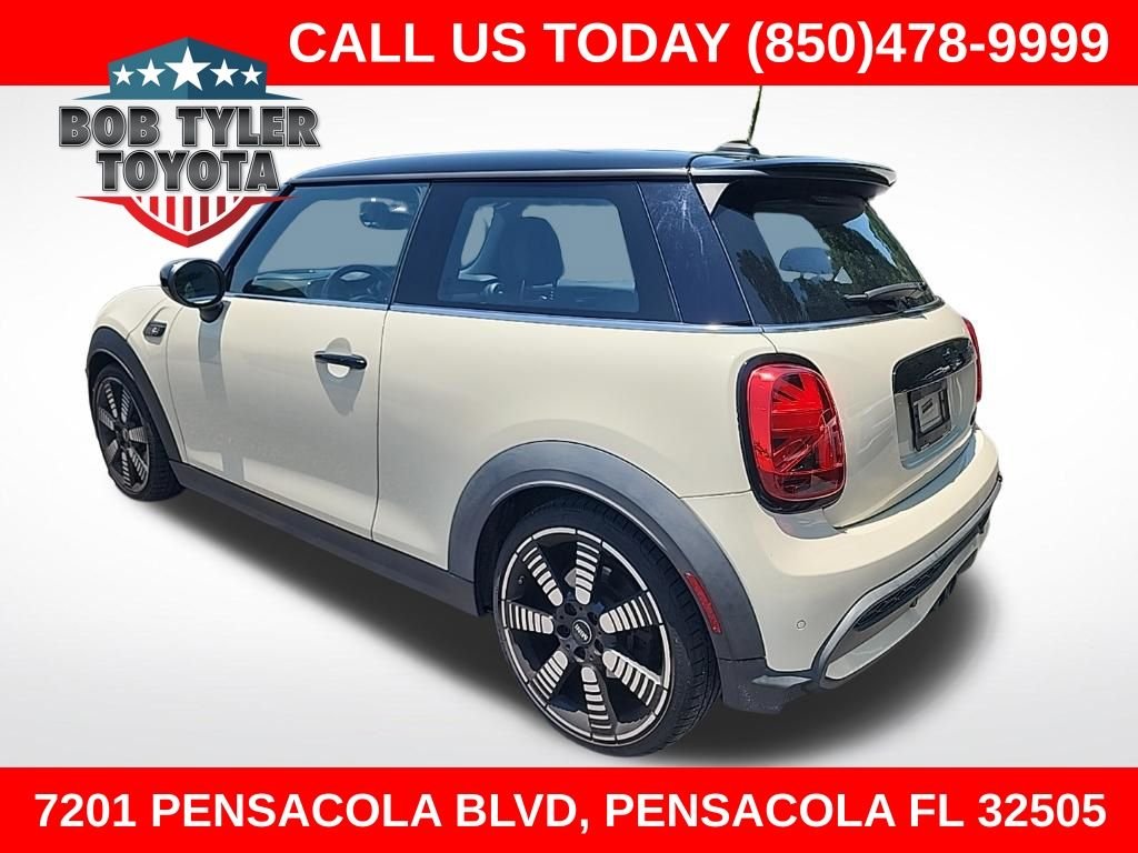 2022 MINI Hardtop Cooper S's photo