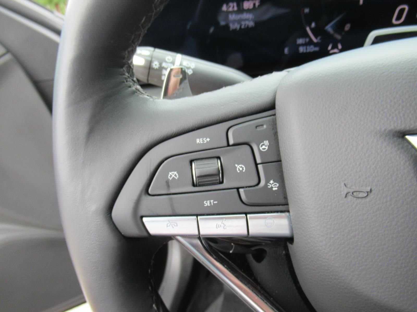 Used 2025 Black Cadillac Premium Luxury image 25