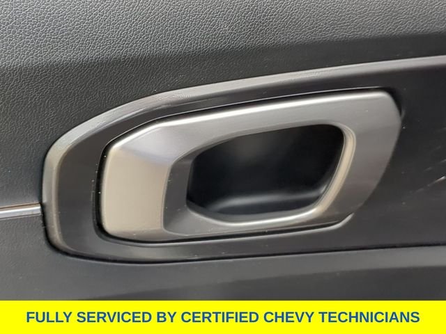 Used 2023 Silver Kia S image 38