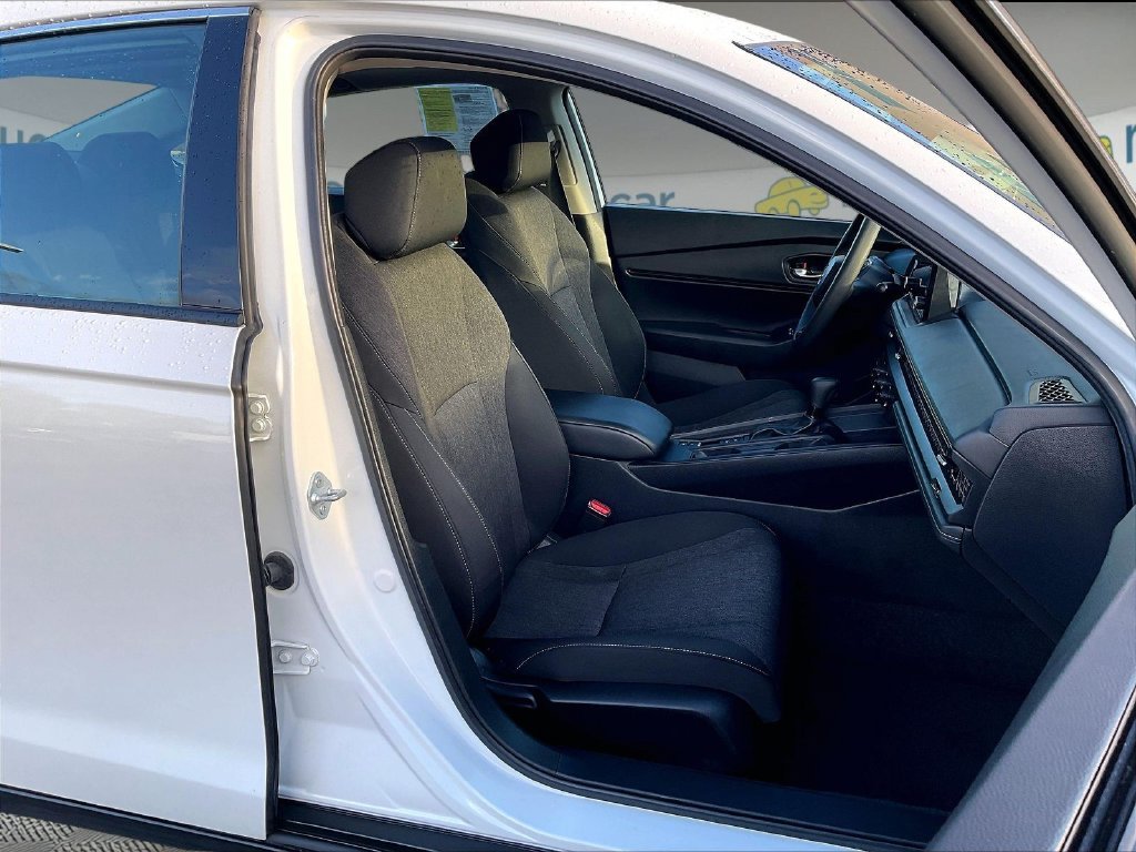 Used 2024 Platinum White Honda EX image 11