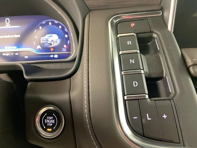 2023 Chevrolet Suburban Z71 - Photo 10