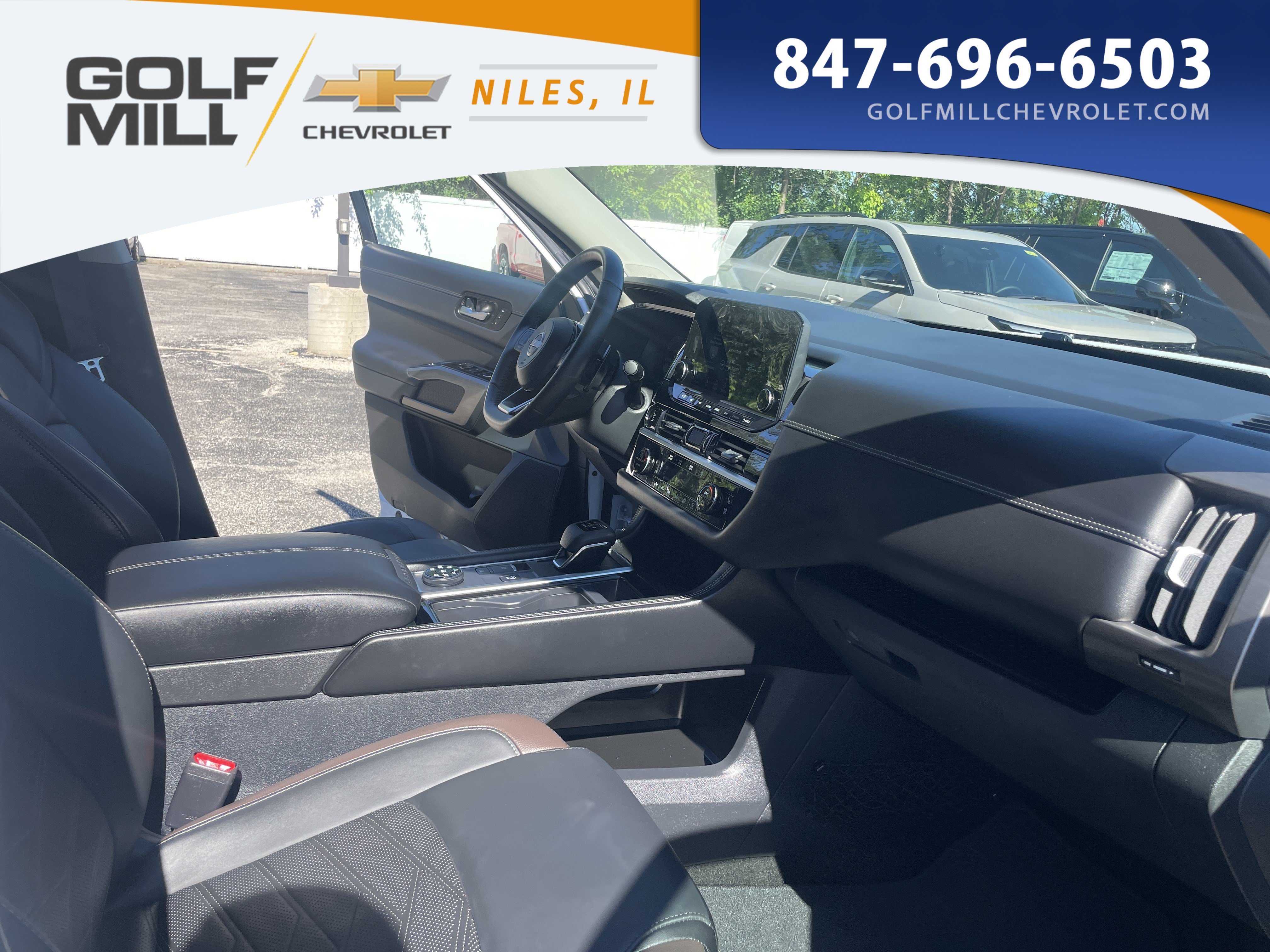 Used 2025 Everest White Pearl Tricoat Nissan Platinum image 29