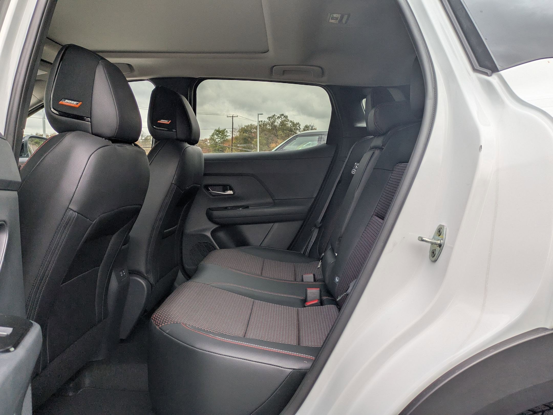 2026 Nissan KICKS SR AWD - Photo 9