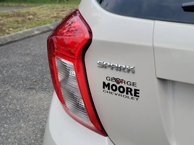 2018 Chevrolet Spark LS - Photo 11