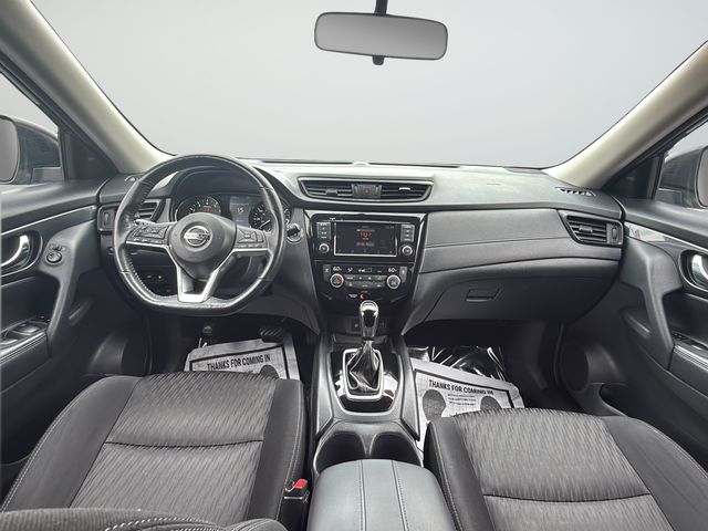 Used 2018 Gray Nissan SV image 9