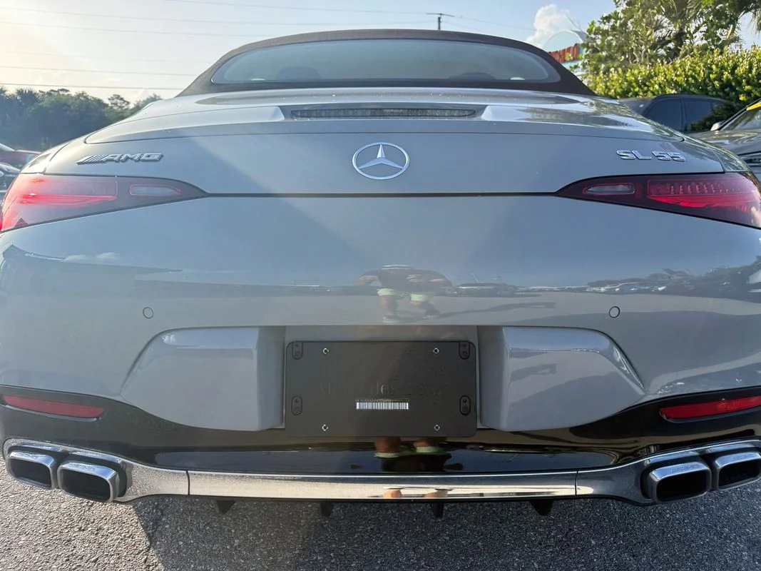 Used 2022  Mercedes-Benz 4MATIC® image 11