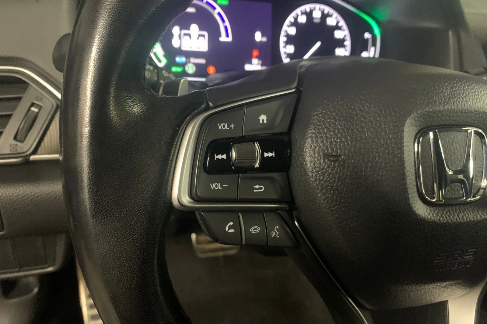 Certified Used 2022 Still Night Pearl Honda Sport image 26