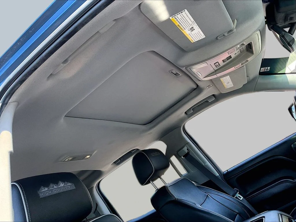Used 2017 Blue Chevrolet High Country image 23