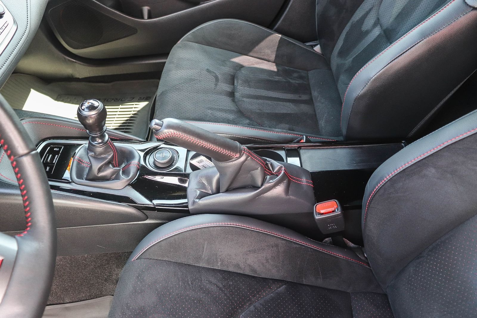 Certified Used 2025 Ice Toyota Premium Plus image 23