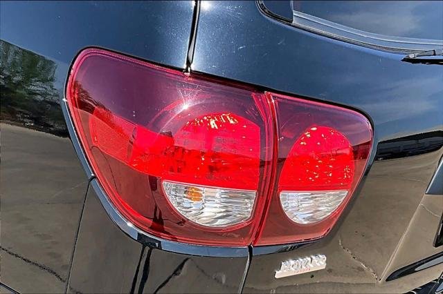 Certified Used 2020 MIDNIGHT BLACK METALLIC Toyota  image 28