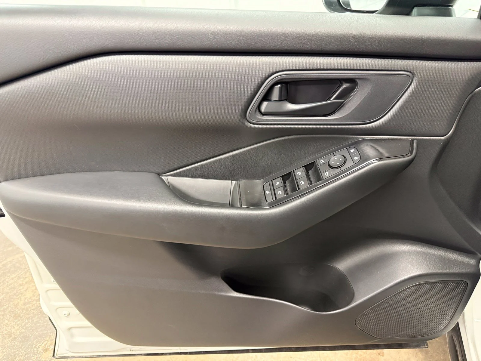 Used 2026 White Nissan S image 20